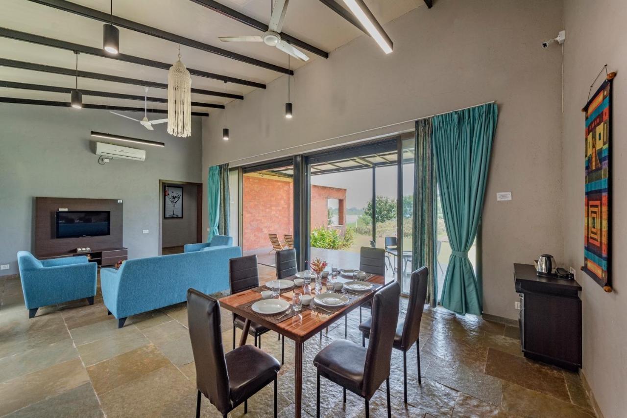 Saffronstays Rose Vineyard By The Lake, Nashik Exterior foto